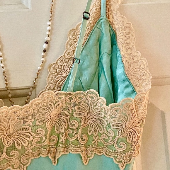 ๐บ๐HP๐๐บ NWT Spell & The Gypsy Ocean Lace Slip Dress - Picture 15 of 16